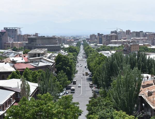 komercion-vacharq-Yerevan-Center